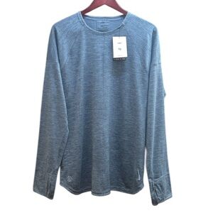 Nike Yoga Mens Thumbholes NWT Sz. M 100% poly/hand-feel like cotton/Crewneck